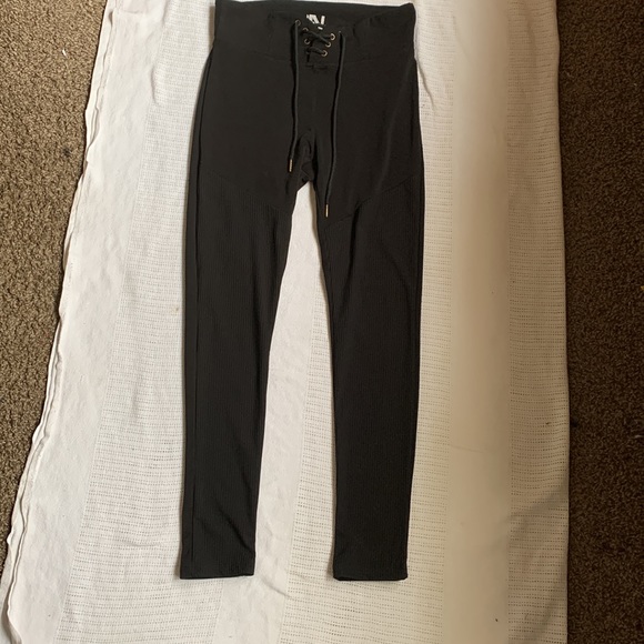 M Moto Leggings - Picture 3 of 4